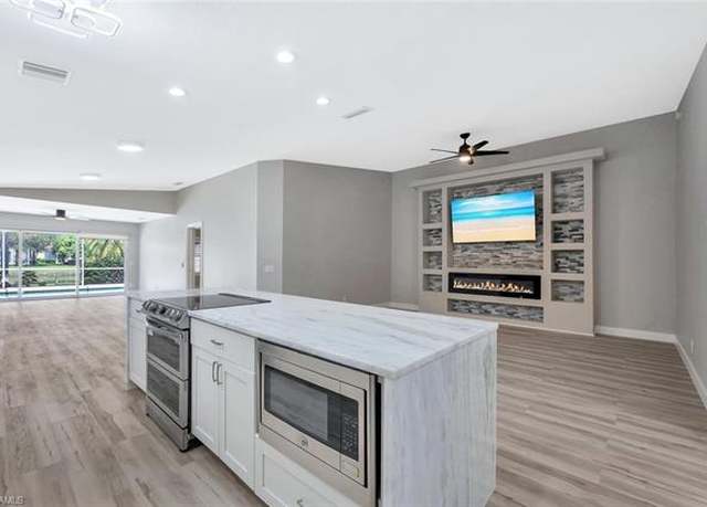 Property at 3408 Cayman Ln, Naples, FL 34119, 2 beds, 2 baths