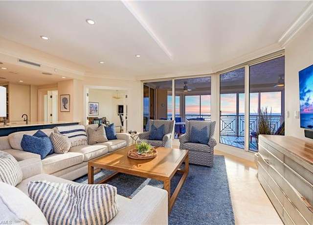 Property at 4021 Gulf Shore Blvd N #1704, Naples, FL 34103, 3 beds, 3 baths