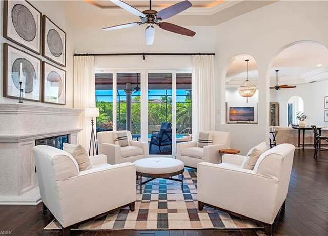 Property at 819 Bentwood Dr, Naples, FL 34108, 5 beds, 4.5 baths