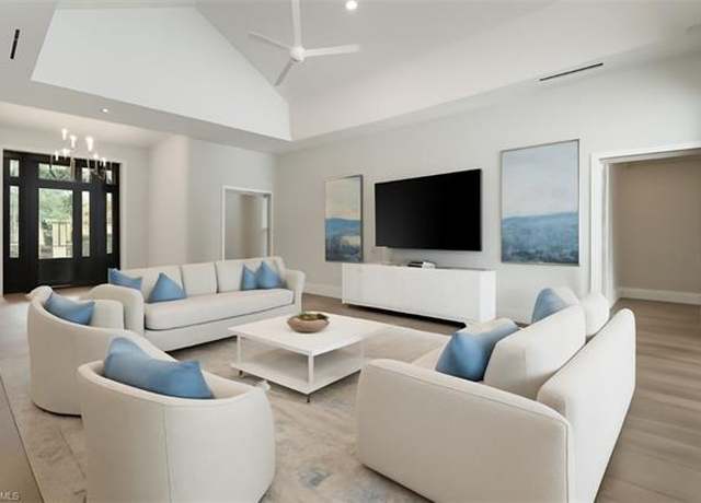Property at 375 Bow Line Dr, Naples, FL 34103, 4 beds, 4.5 baths