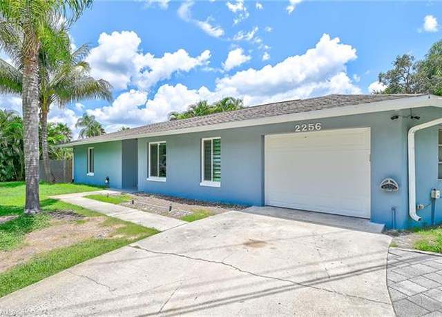 Property at 2256 Violet Dr, Fort Myers, FL 33905, 3 beds, 3 baths