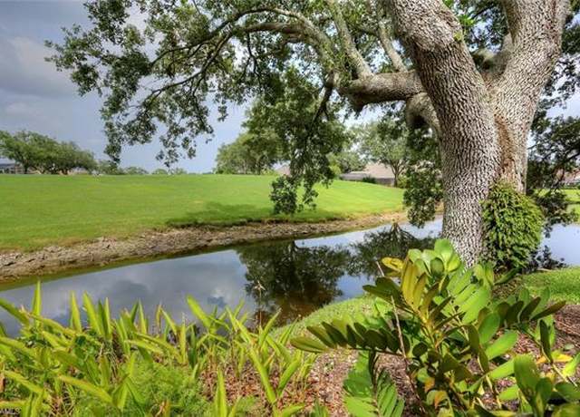 Property at 34 Water Oaks Way Unit 5-17, Naples, FL 34105, 2 beds, 2 baths