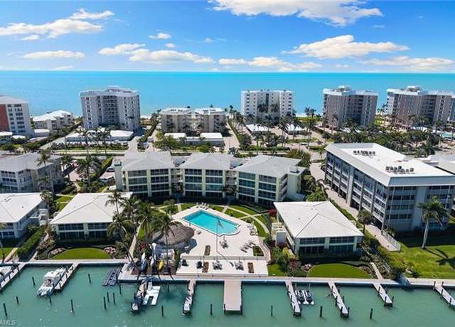 Property at 2850 Gulf Shore Blvd N #304, Naples, FL 34103, 3 beds, 2 baths