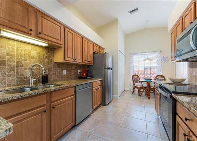 Property at 26651 Rosewood Pointe Cir #204, Bonita Springs, FL 34135, 2 beds, 2 baths