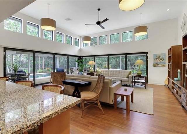 Property at 2294 Royal Ln, Naples, FL 34112, 3 beds, 2 baths