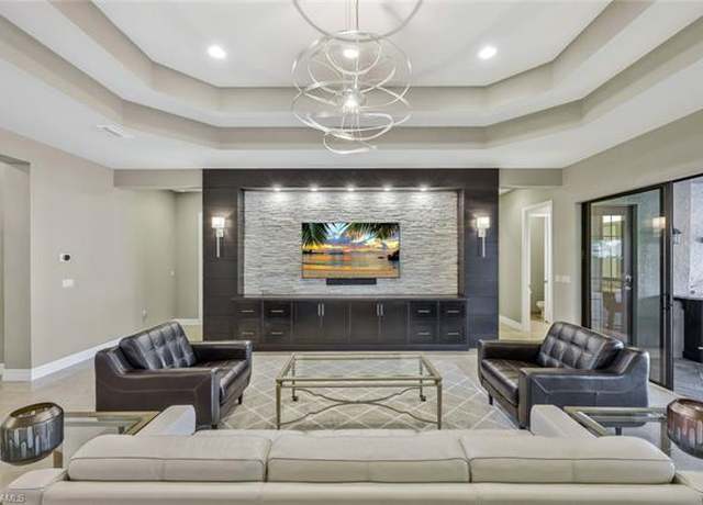 Property at 4394 Caldera Cir, Naples, FL 34119, 3 beds, 3.5 baths