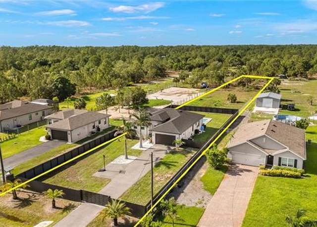 Property at 2552 70th Ave NE, Naples, FL 34120, 3 beds, 2 baths
