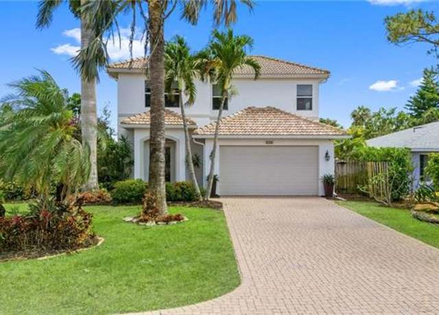 Property at 636 102nd Ave N, Naples, FL 34108, 3 beds, 3 baths
