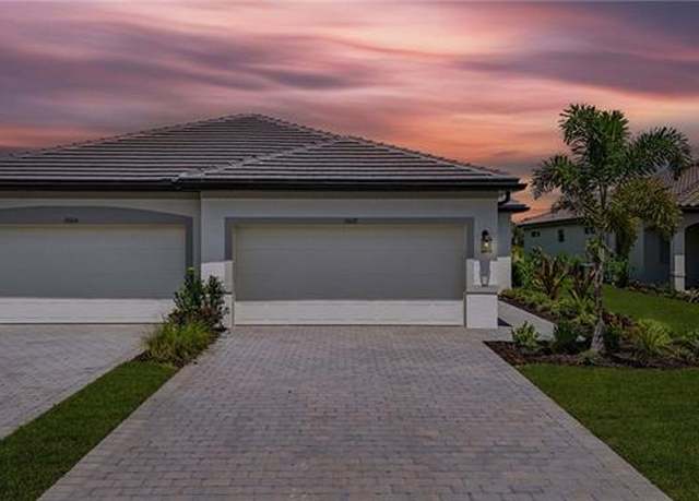 Property at 19608 Hinkley Dr, Estero, FL 33928, 3 beds, 2 baths
