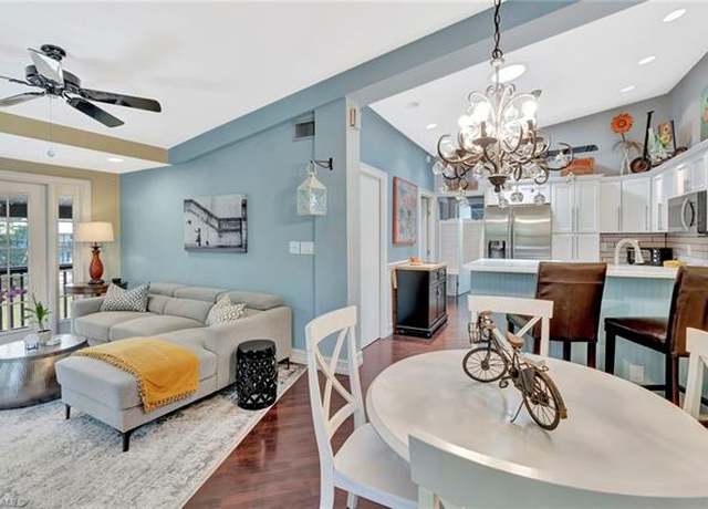 Property at 2511 Estey Ave Unit E4, Naples, FL 34104, 2 beds, 1.5 baths