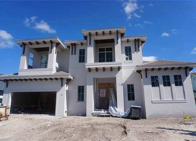 Property at 860 Banyan Ct, Marco Island, FL 34145, 5 beds, 5.5 baths
