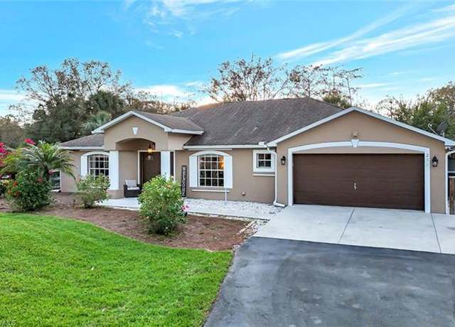 Property at 231 16th St NE, Naples, FL 34120, 4 beds, 2 baths