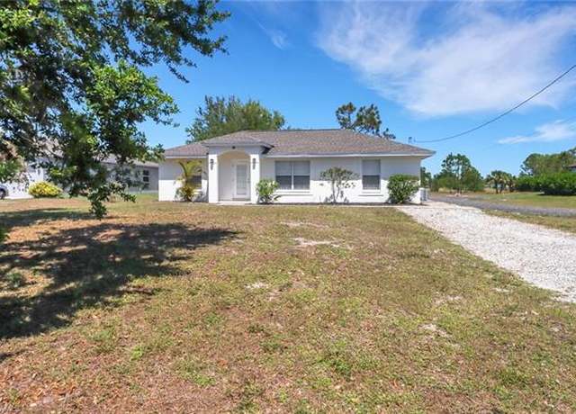 Property at 2575 39th Ave NE, Naples, FL 34120, 3 beds, 2 baths