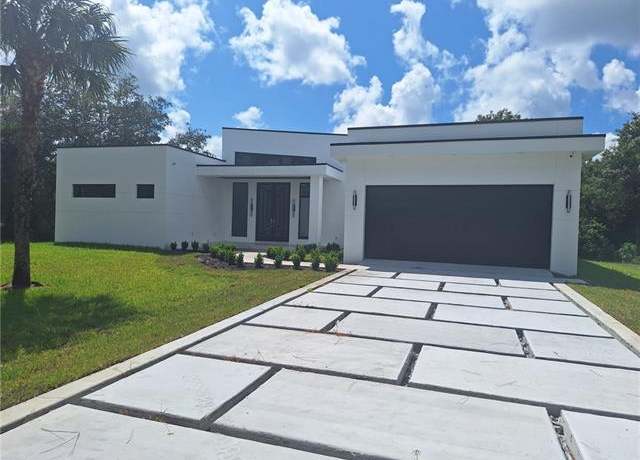 Property at 4070 24th Ave SE, Naples, FL 34117, 4 beds, 4.5 baths