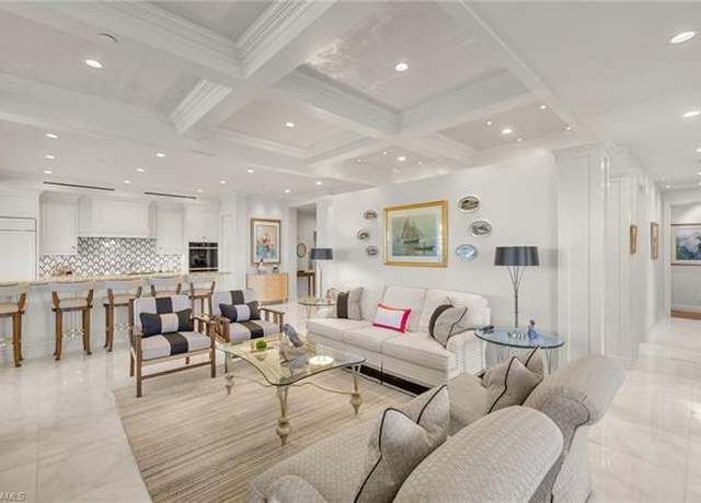 Property at 1520 Star Point Ln Unit 4-401, Naples, FL 34112, 3 beds, 2.5 baths