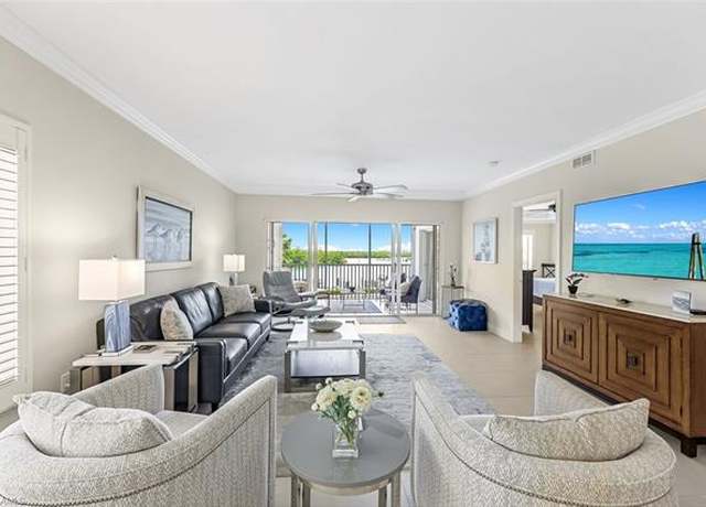 Property at 13105 Vanderbilt Dr #306, Naples, FL 34110, 2 beds, 2 baths