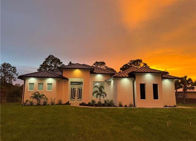 Property at 367 10th St NE, Naples, FL 34120, 3 beds, 3 baths