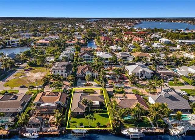 Property at 1525 Osprey Ave, Naples, FL 34102, 4 beds, 2 baths