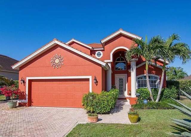 Property at 27329 Jolly Roger Ln, Bonita Springs, FL 34135, 3 beds, 2.5 baths