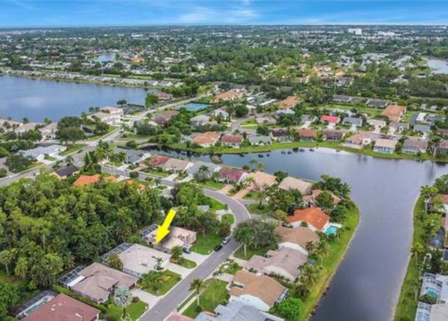 Property at 5156 Mabry Dr, Naples, FL 34112, 3 beds, 3 baths
