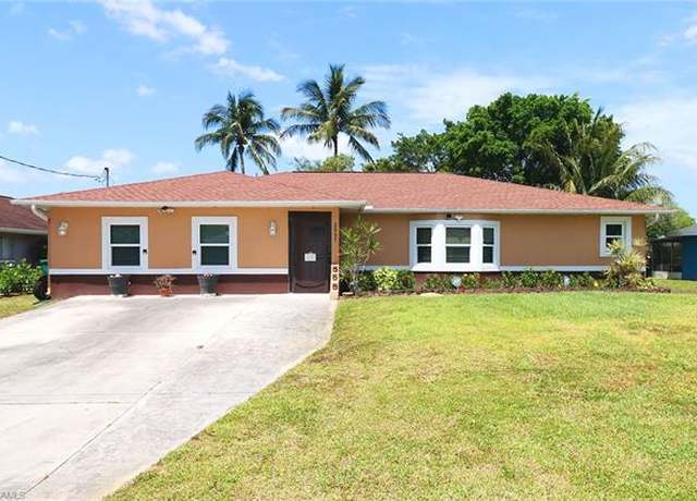 Property at 2997 54th Ln SW, Naples, FL 34116, 5 beds, 2 baths
