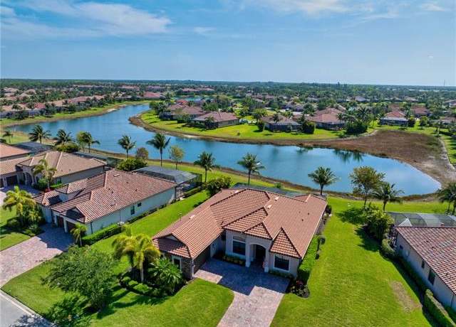 Property at 9463 Campanile Cir, Naples, FL 34114, 3 beds, 3 baths