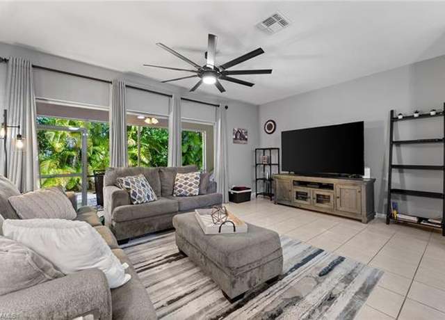 Property at 8163 Pacific Beach Dr, Fort Myers, FL 33966, 2 beds, 2.5 baths