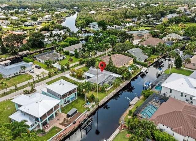 Property at 27098 Del Ln, Bonita Springs, FL 34135, 3 beds, 2.5 baths