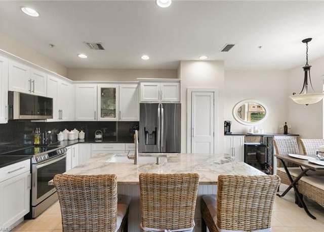 Property at 9651 Spanish Moss Way #4112, Bonita Springs, FL 34135, 3 beds, 2 baths