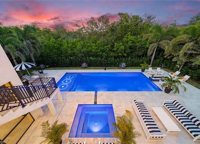 Property at 210 Topanga Dr, Bonita Springs, FL 34134, 4 beds, 5.5 baths