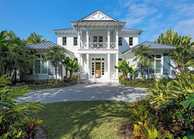 Property at 225 4th Ave N, Naples, FL 34102, 6 beds, 7.5 baths