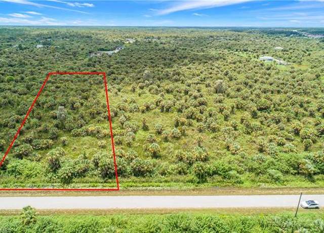 Property at 670 39th Ave NW, Naples, FL 34120