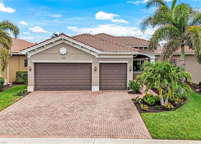 Property at 3224 Pacific Dr, Naples, FL 34119, 3 beds, 3 baths