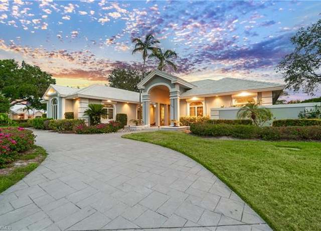 Property at 798 Brentwood Pt, Naples, FL 34110, 4 beds, 4 baths