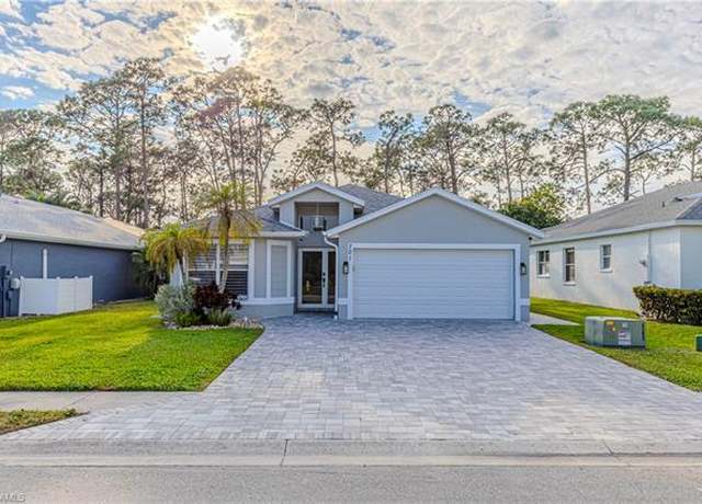 Property at 701 Crossfield Cir, Naples, FL 34104, 3 beds, 2 baths