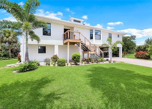 Property at 27136 Belle Rio Dr, Bonita Springs, FL 34135, 3 beds, 2 baths