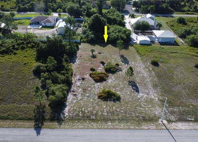 Property at 1812 Wells Ave, Lehigh Acres, FL 33972