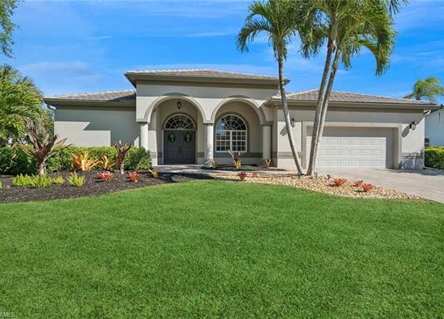 Property at 12471 Woodtimber Ln, Fort Myers, FL 33913, 4 beds, 2 baths