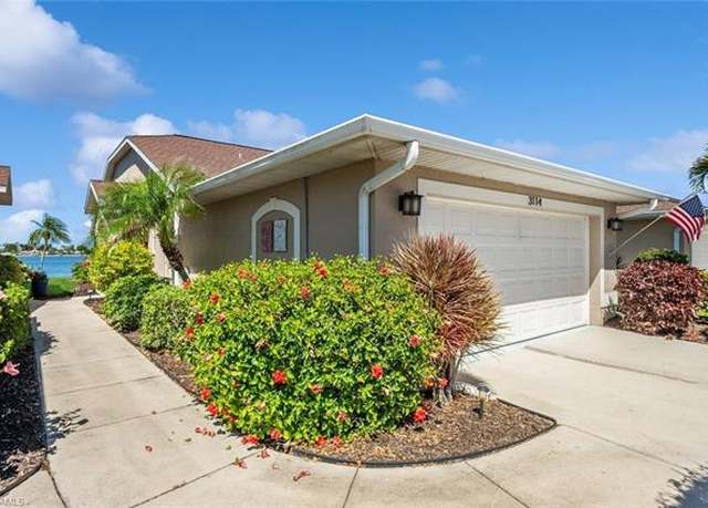 Property at 3114 W Crown Pointe Blvd, Naples, FL 34112, 3 beds, 2 baths