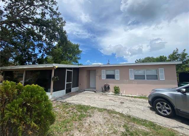 Property at 4920 Cortez Cir, Naples, FL 34112, 4 beds, 2 baths