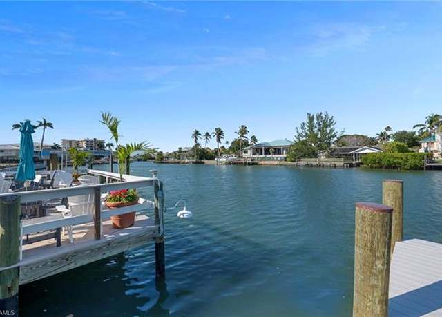 Property at 1950 Gulf Shore Blvd N #101, Naples, FL 34102, 2 beds, 2 baths