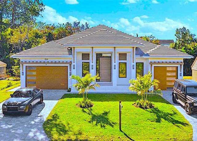 Property at 1364 Cypress Woods Dr, Naples, FL 34103, 5 beds, 3.5 baths
