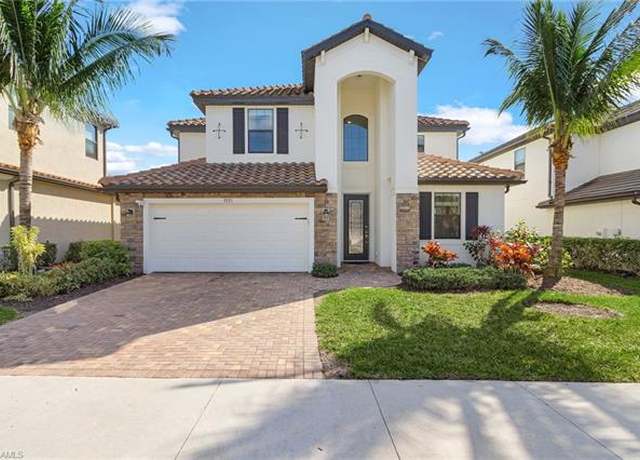 Property at 9221 Woodhurst Dr, Naples, FL 34120, 5 beds, 3 baths