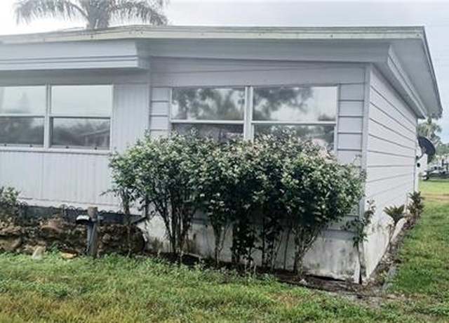 Property at 38 Derhenson Dr, Naples, FL 34114, 3 beds, 1 bath