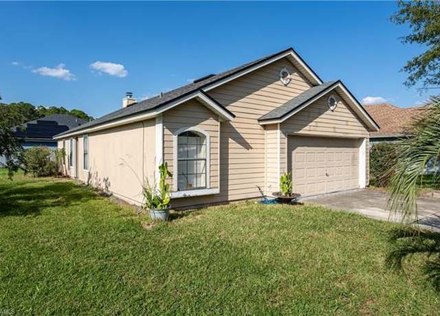 Property at 2022 Hunters Trace Cir, Middleburg, FL 32068, 3 beds, 2 baths