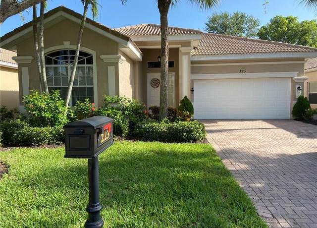 Property at 223 Glen Eagle Cir, Naples, FL 34104, 2 beds, 2 baths