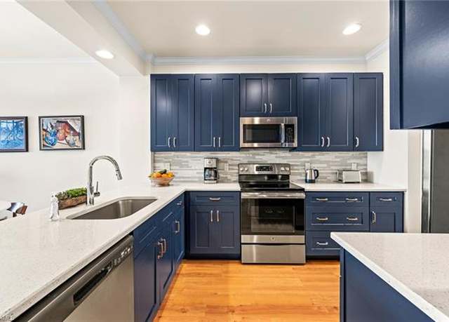 Property at 7935 Mahogany Run Ln #715, Naples, FL 34113, 2 beds, 2 baths