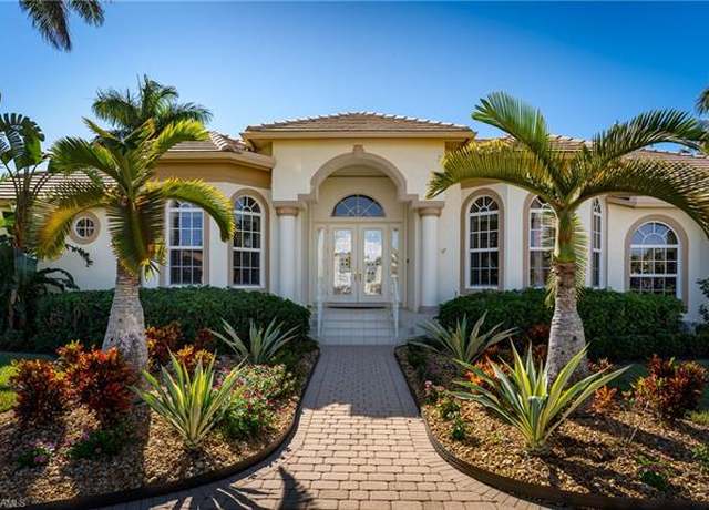 Property at 1649 Mcilvaine Ct, Marco Island, FL 34145, 4 beds, 3 baths