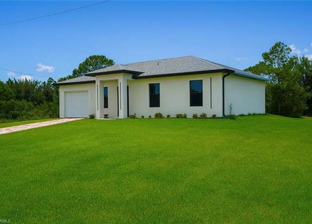 Property at 432 Raymer St, Lehigh Acres, FL 33974, 3 beds, 3 baths