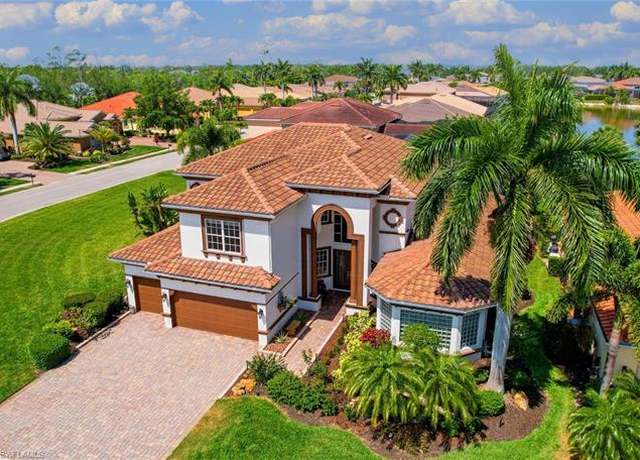 Property at 19261 La Serena Dr, Estero, FL 33967, 4 beds, 5 baths